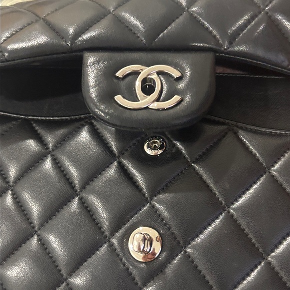 Chanel Black Quilted Shoulder Bag with Silver Chain - Picture 6 of 6